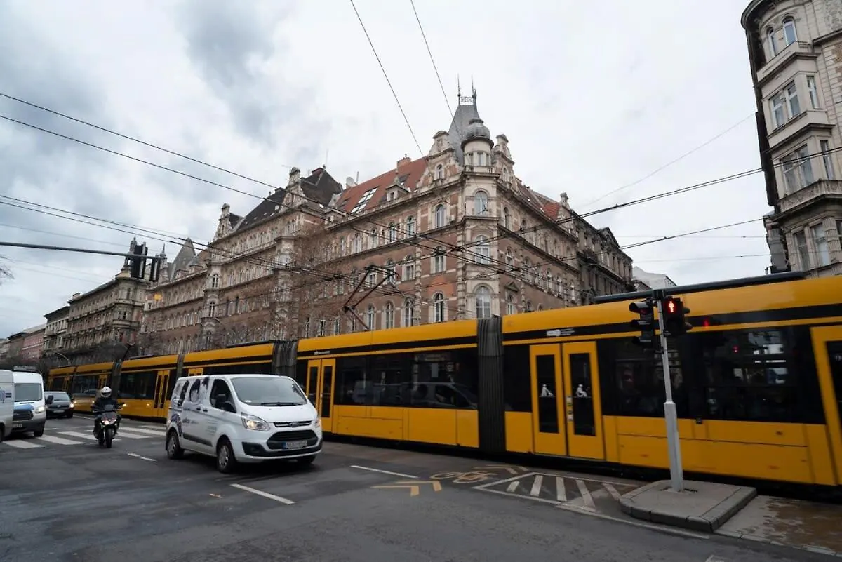 Comfortable Central And Quiet Apartment Budapest Hungary