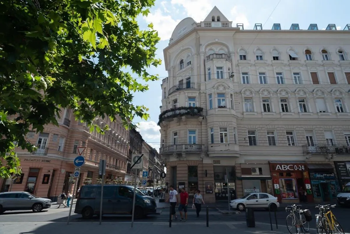 Comfortable Central And Quiet Apartment Budapest Hungary