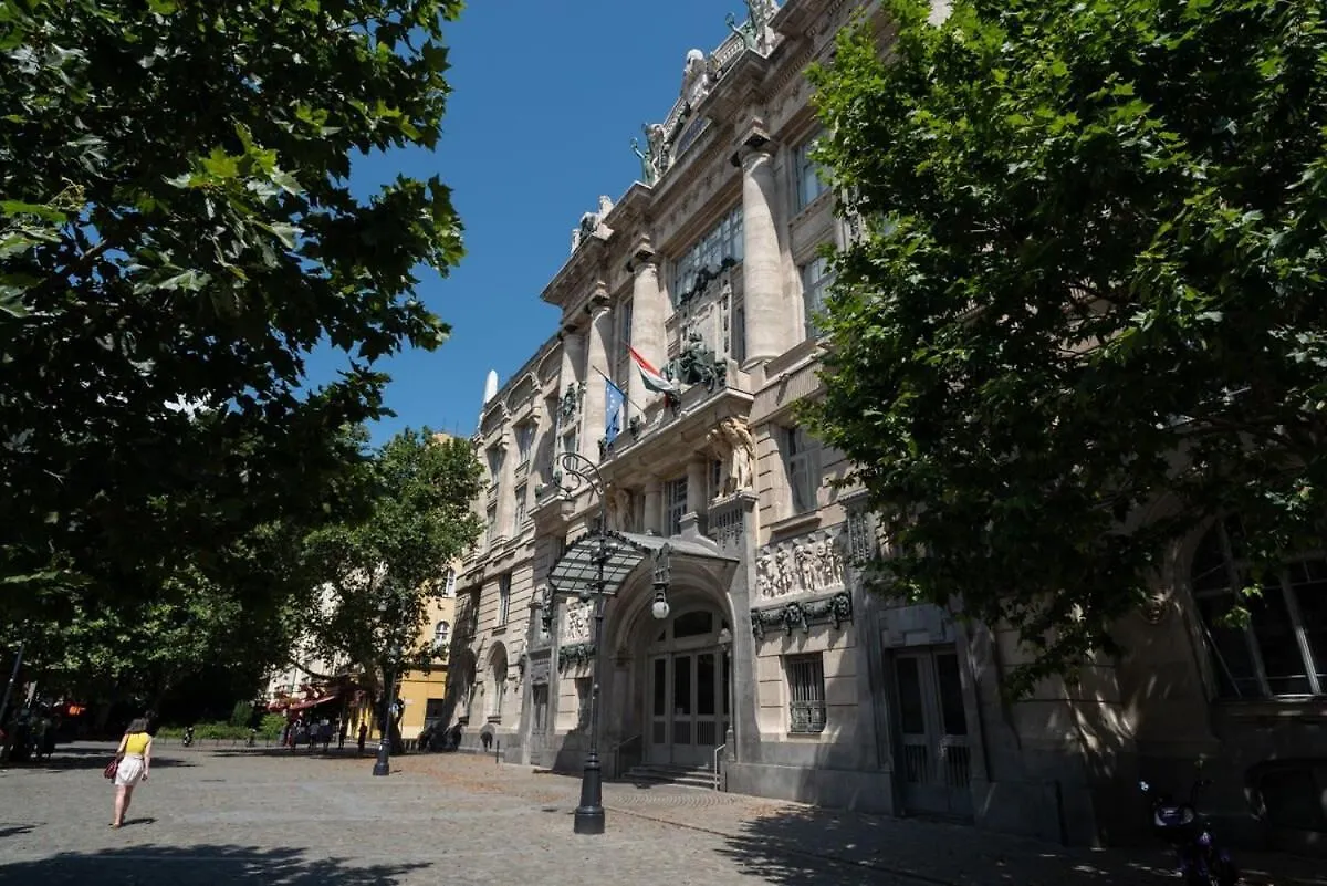 Comfortable Central And Quiet Apartment Budapest