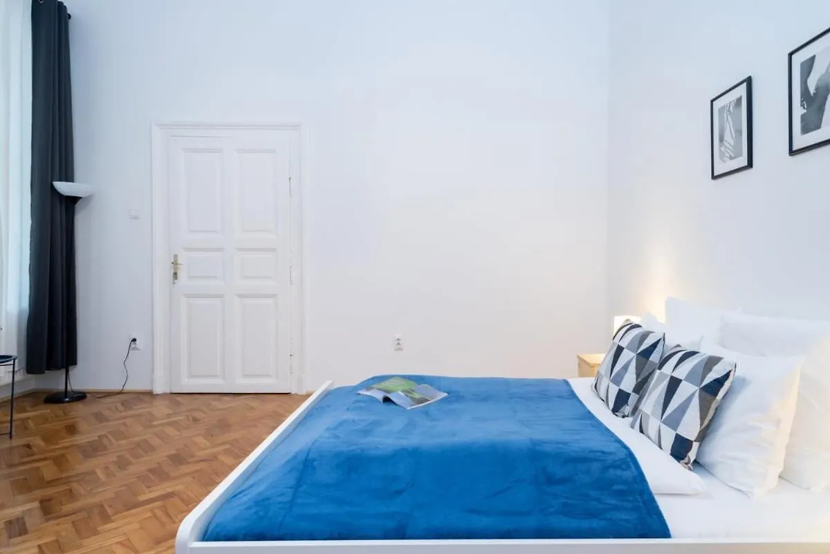 Comfortable Central And Quiet Apartment Budapest